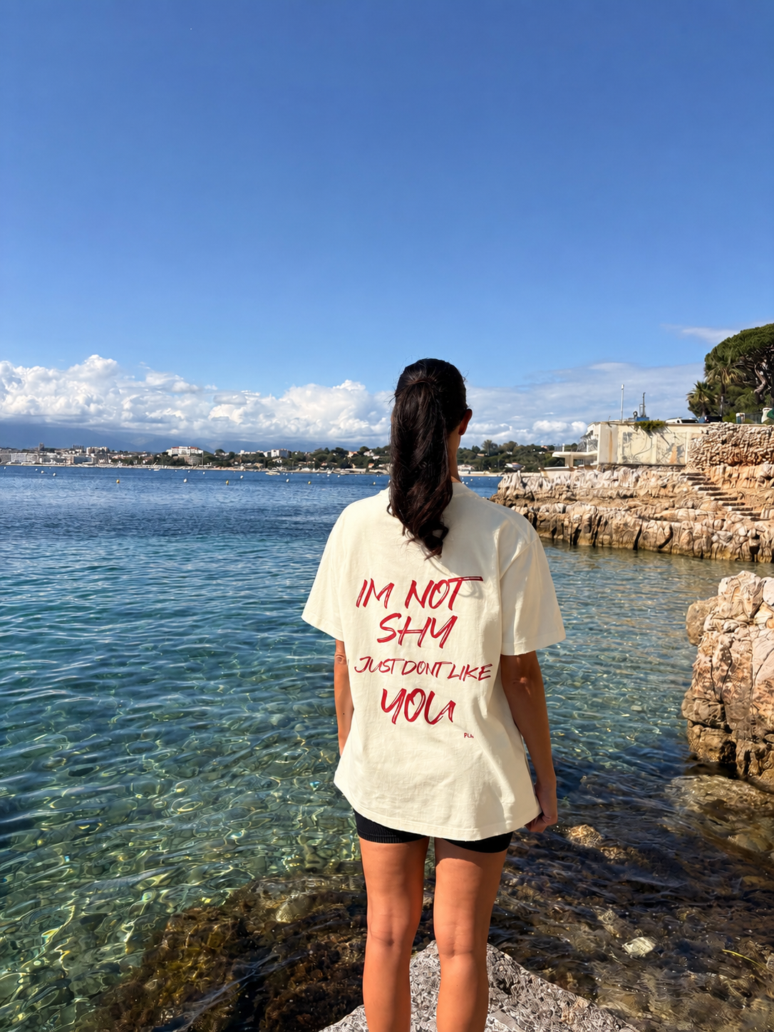 IM NOT SHY — T-SHIRT Cream